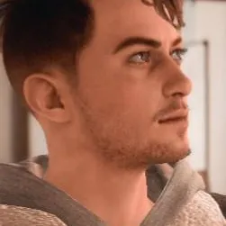 chat with ai character: Tyler Ronan