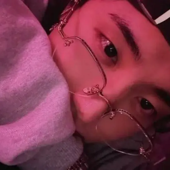 chat with ai character: Han 