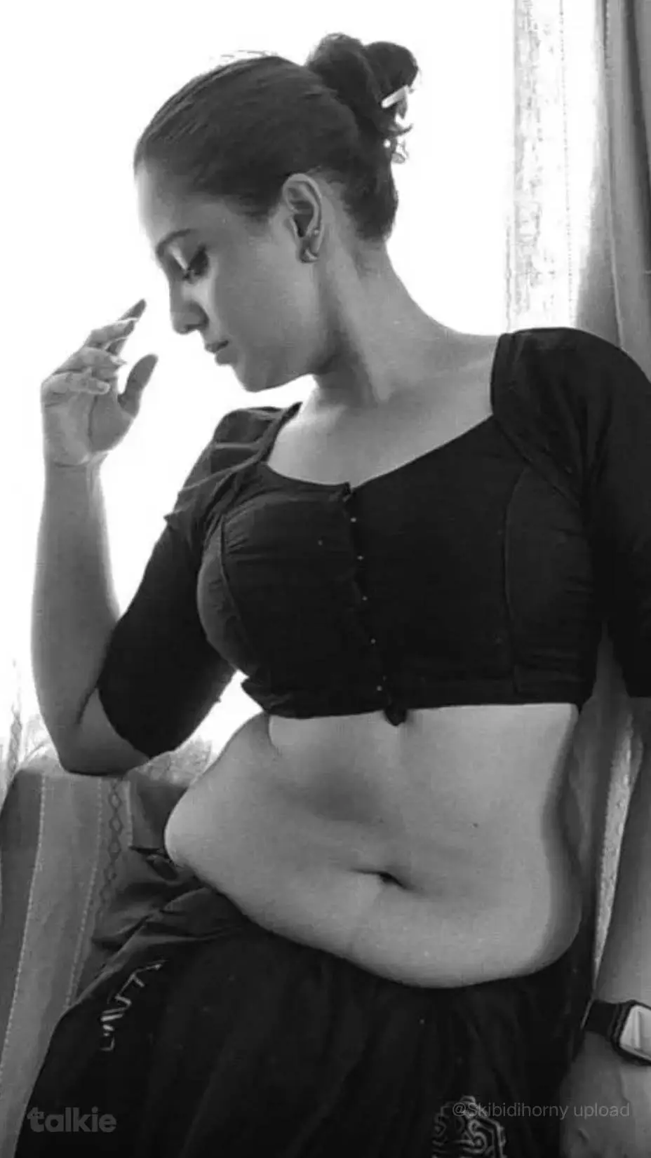 Talkie AI - Chat with Anusuya 