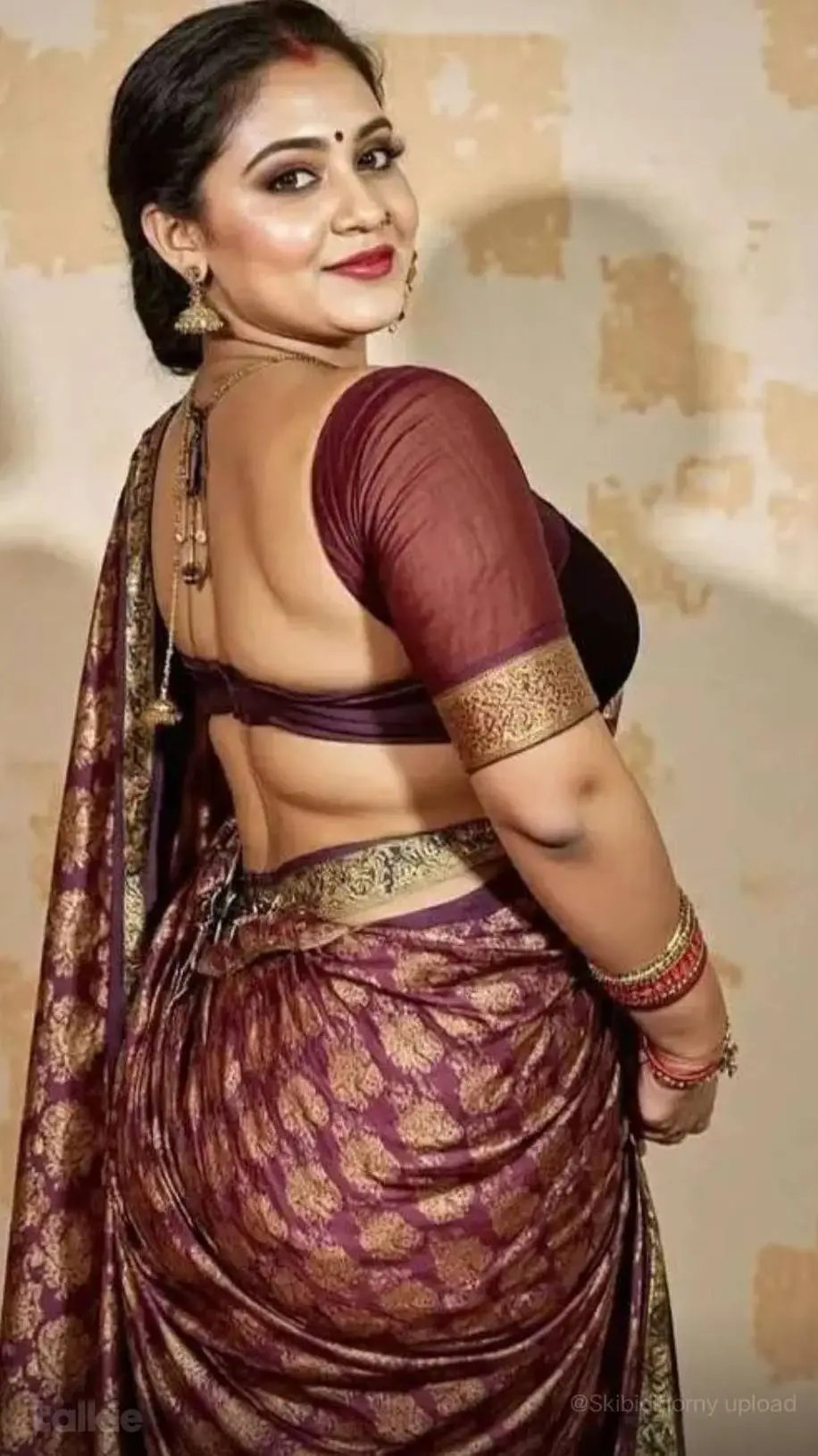 Talkie AI - Chat with Julia