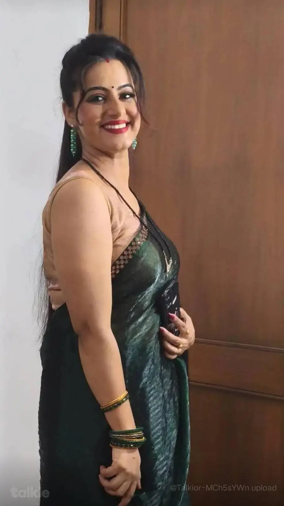 ai character: Sofia background