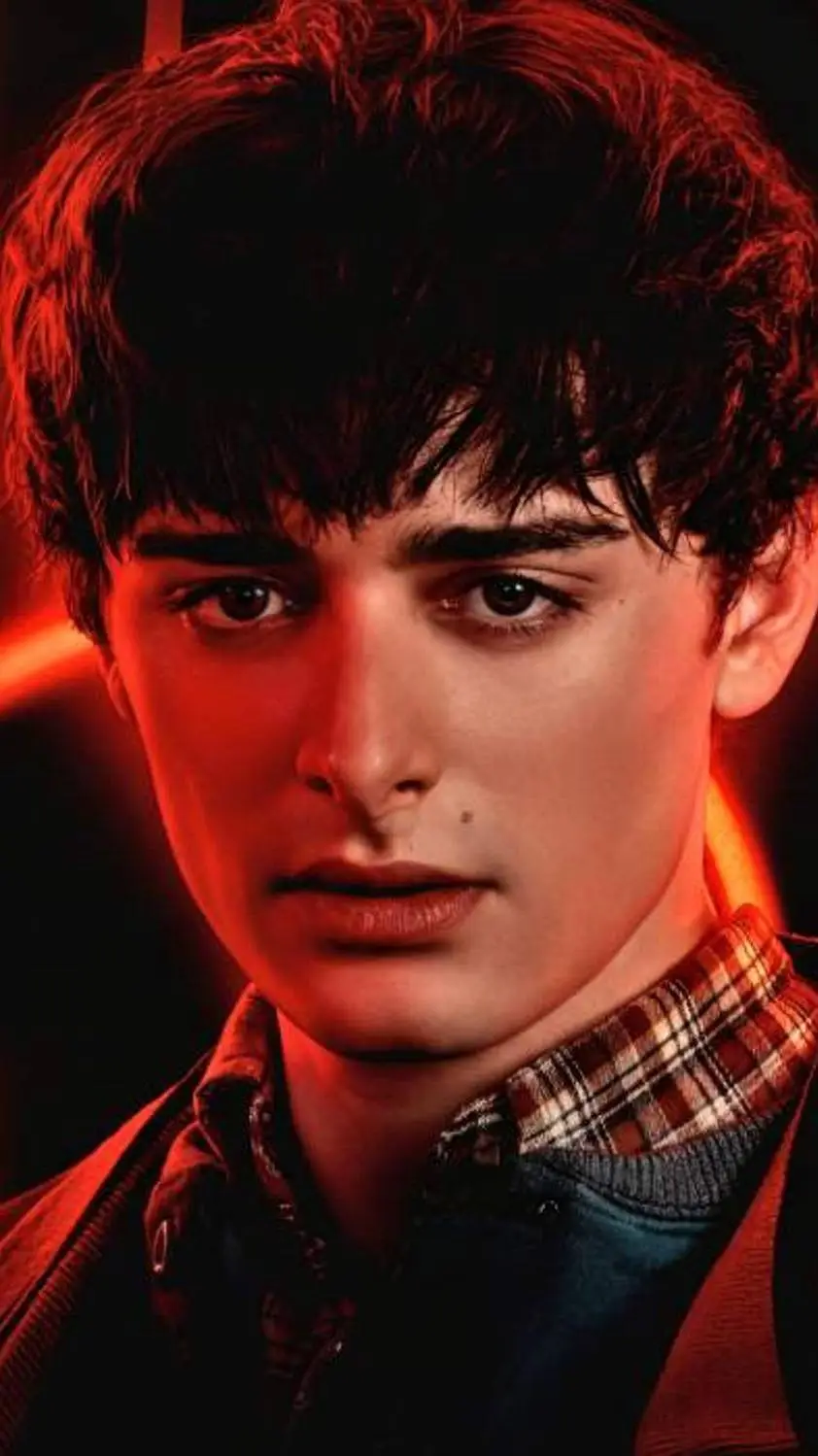 ai character: Noah Schnapp background