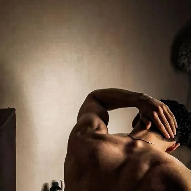 chat with ai character: 💓RED BANKER💓