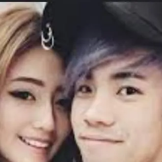 chat with ai character: Debbhao