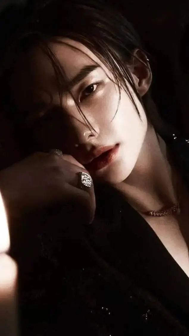 ai character: Hyunjin  background