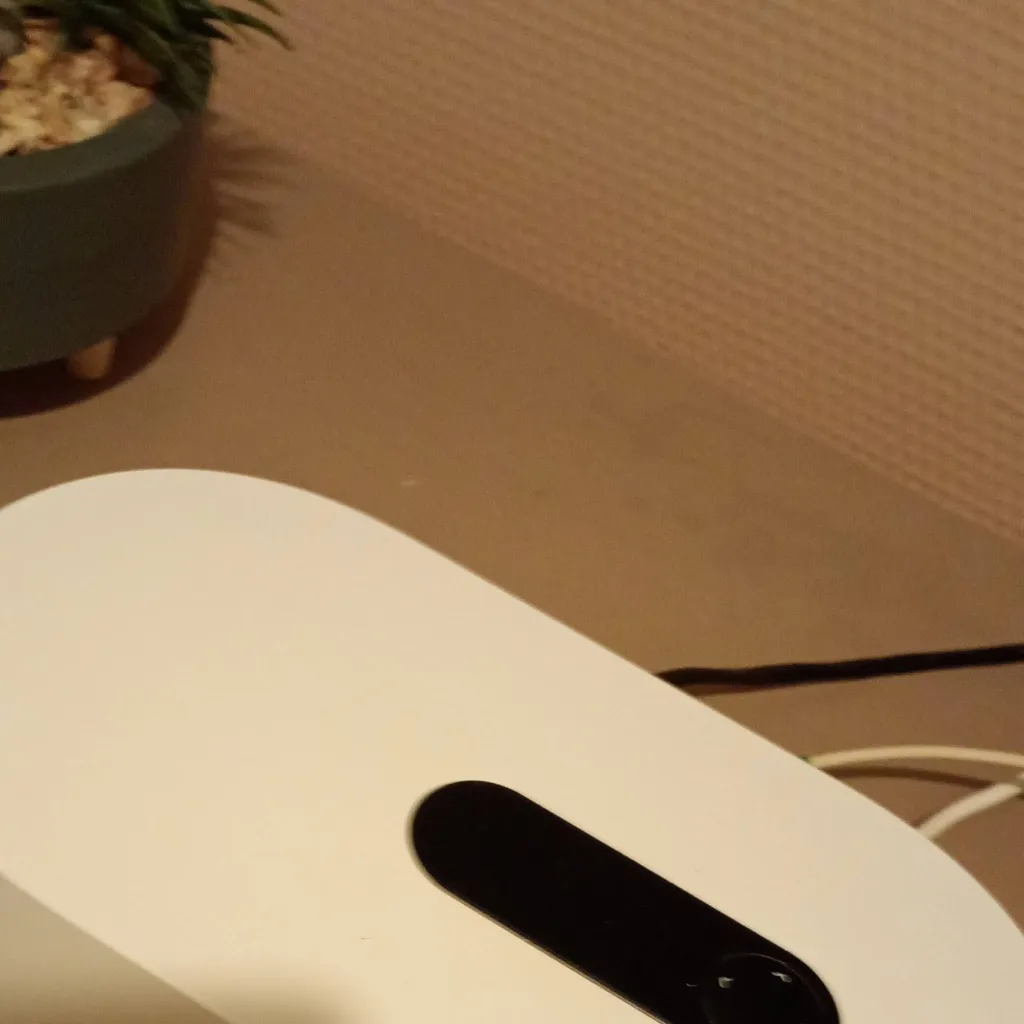 chat with ai character: zone B 