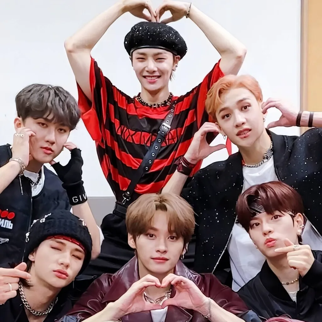 chat with ai character: SKZ ♥︎
