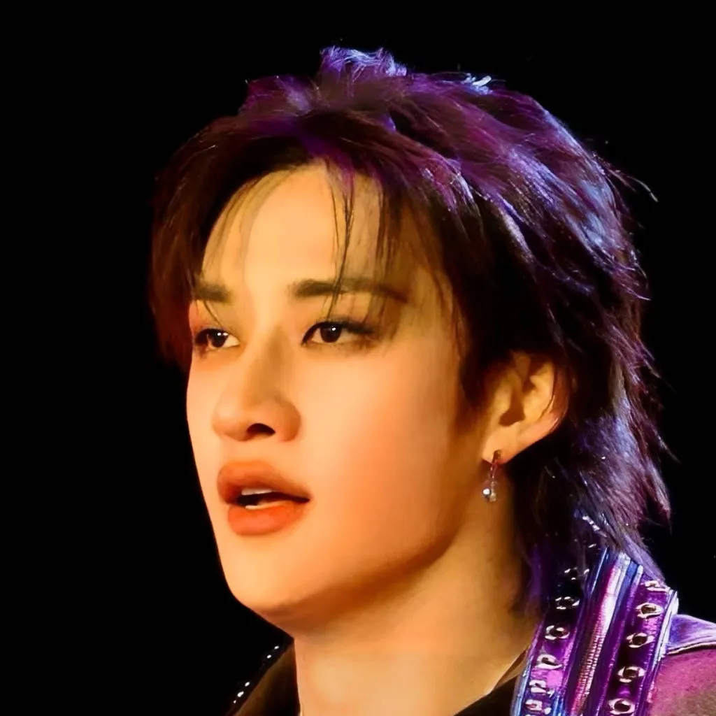 chat with ai character: 𝐁𝐚𝐧𝐠𝐜𝐡𝐚𝐧 ♥︎