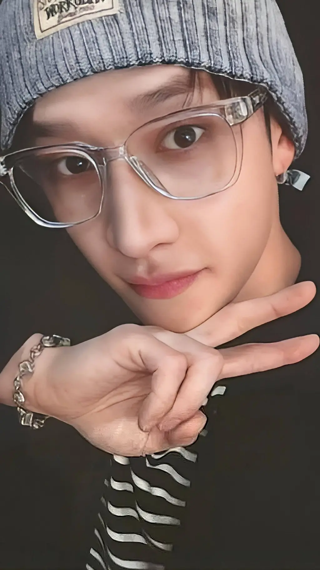ai character: 𝙱𝙰𝙽𝙶𝙲𝙷𝙰𝙽 ♡ background