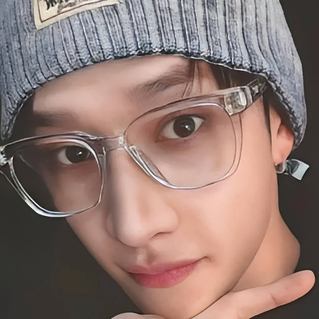 chat with ai character: 𝙱𝙰𝙽𝙶𝙲𝙷𝙰𝙽 ♡