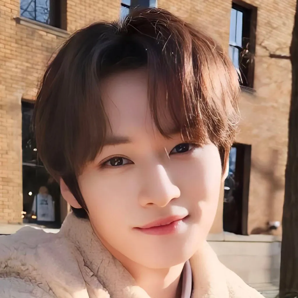 chat with ai character: Mіᥒһ᥆ დ