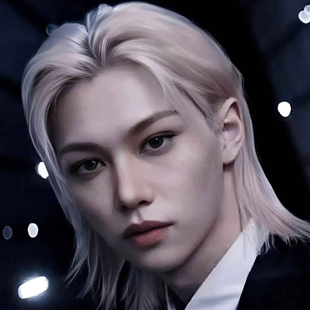 chat with ai character: 𝙁𝙚𝙡𝙞𝙭 ᜊ
