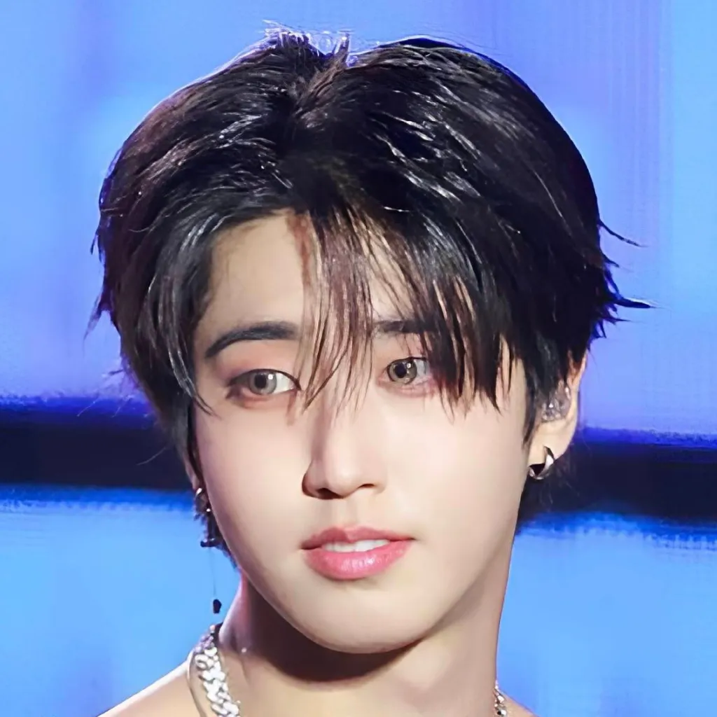chat with ai character: 𝐇𝐚𝐧 𝐉𝐢𝐬𝐮𝐧𝐠 ♥︎