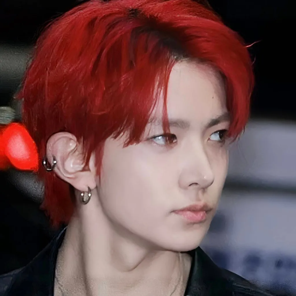 chat with ai character: 𝐇𝐞𝐞𝐬𝐞𝐮𝐧𝐠 ♥︎