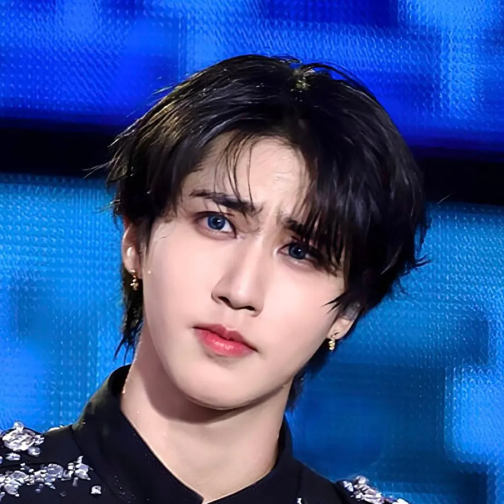 chat with ai character: 𝐇𝐚𝐧 𝐉𝐢𝐬𝐮𝐧𝐠 ♥︎