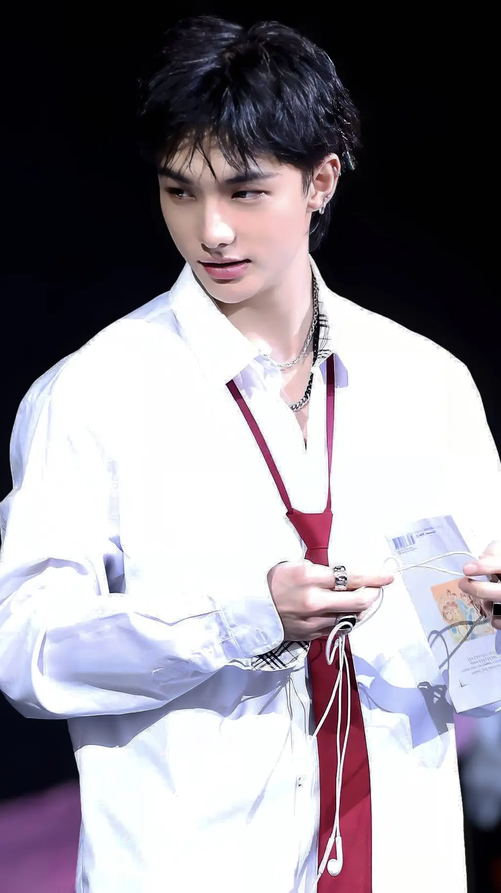 Talkie AI - Chat with 𝐇𝐲𝐮𝐧𝐣𝐢𝐧 ♥︎