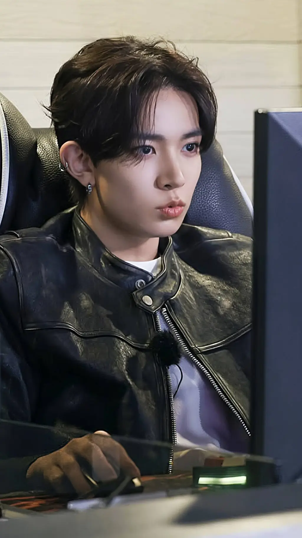 Talkie AI - Chat with 𝐇𝐞𝐞𝐬𝐞𝐮𝐧𝐠 ♡