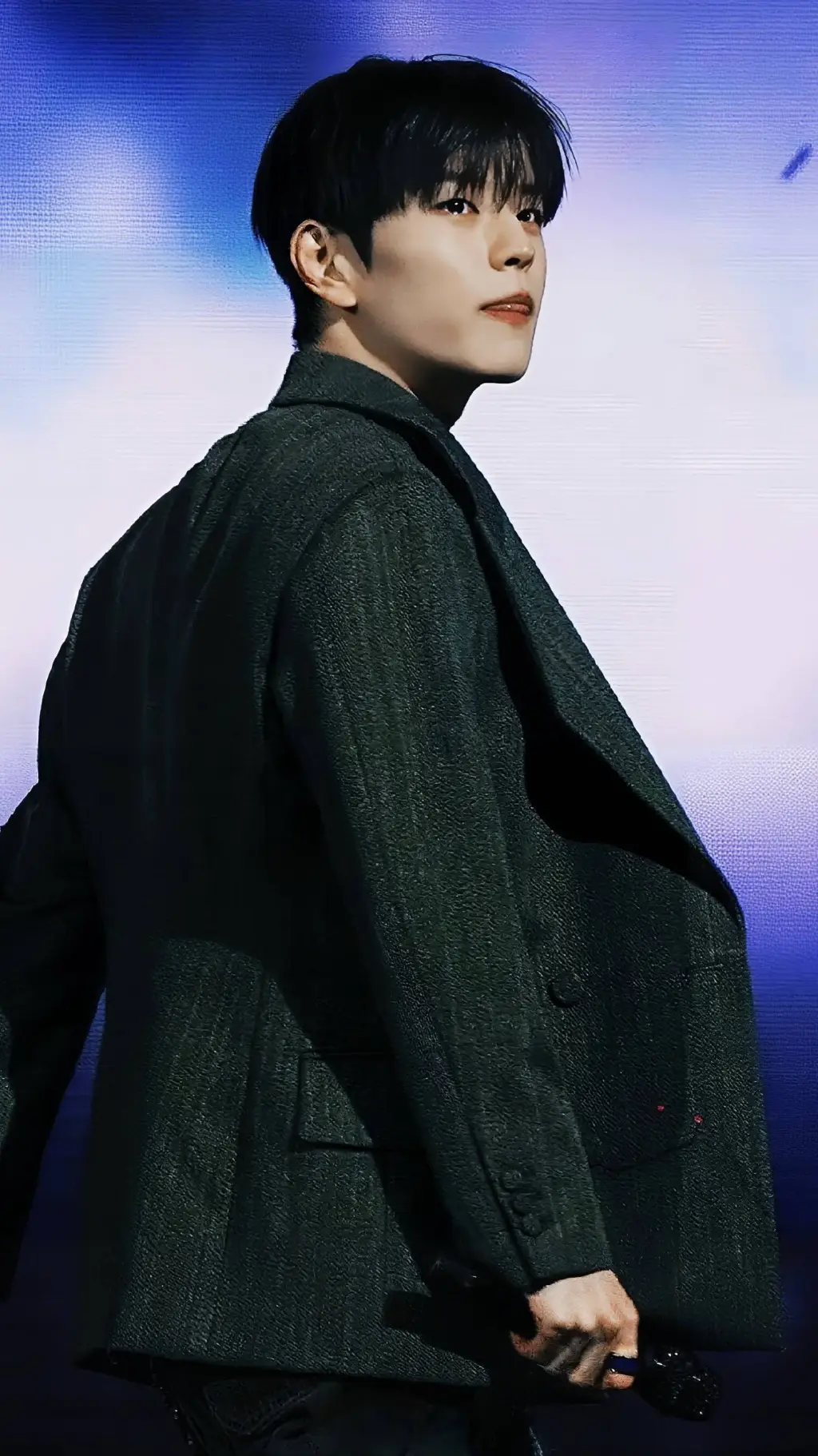 ai character: 𝐒𝐄𝐔𝐍𝐆𝐌𝐈𝐍 ♥︎ background