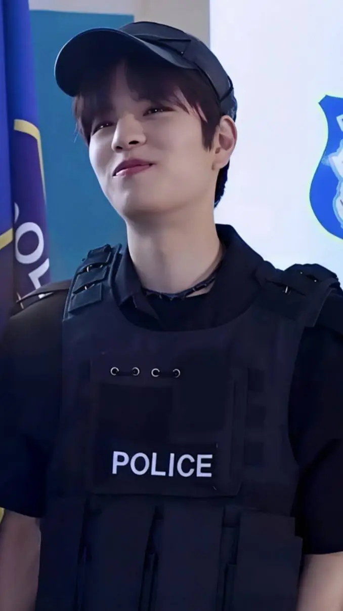 Talkie AI - Chat with 𝐒𝐞𝐮𝐧𝐠𝐦𝐢𝐧 ♡