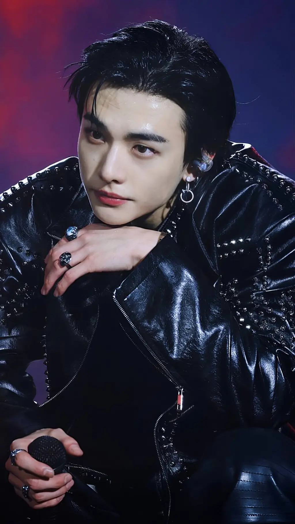 Talkie AI - Chat with 𝐇𝐲𝐮𝐧𝐣𝐢𝐧 ♥︎