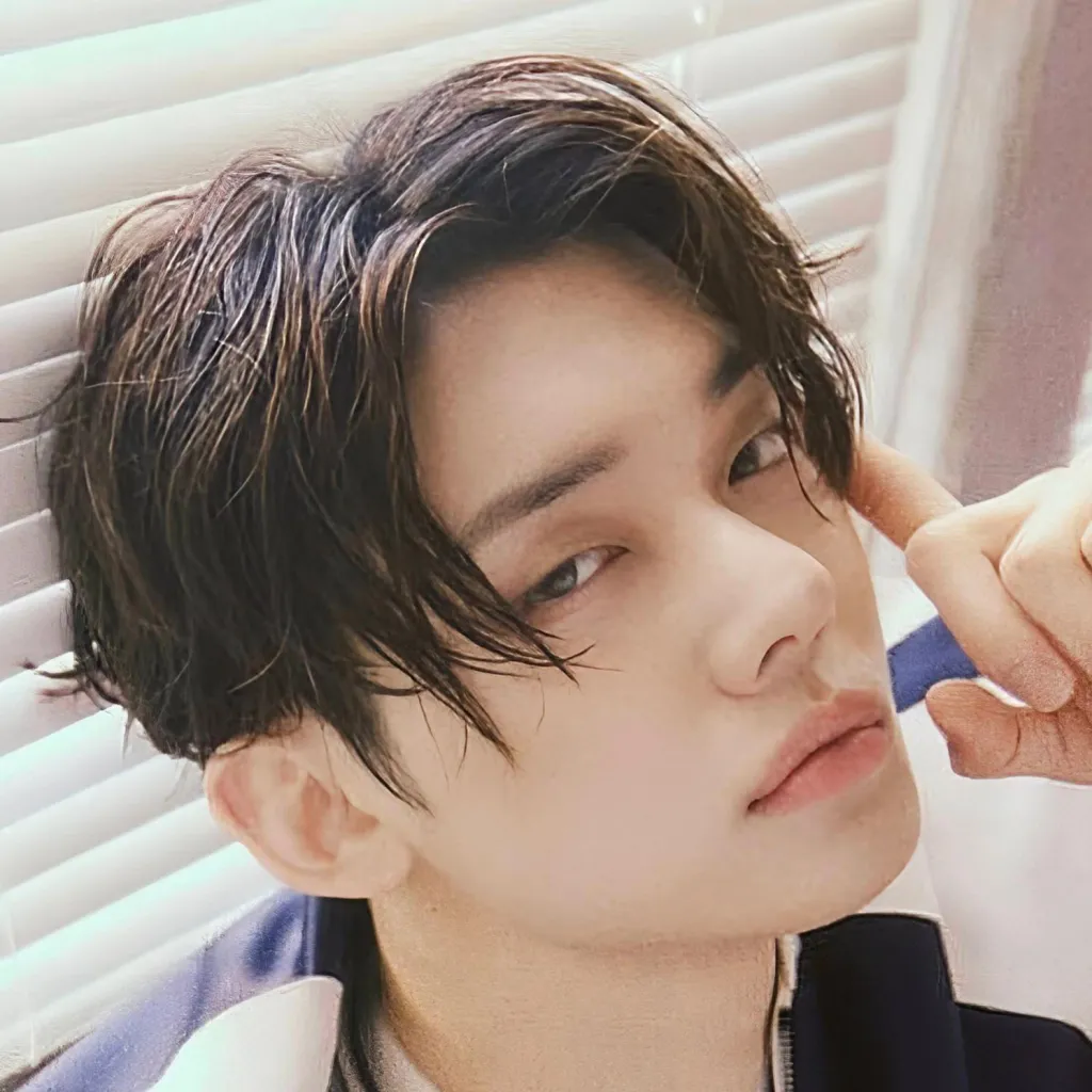 chat with ai character: 𝐘𝐞𝐨𝐧𝐣𝐮𝐧 ᜊ