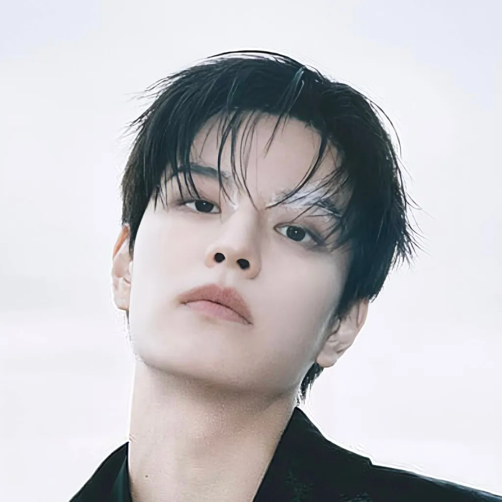 chat with ai character: 𝐒𝐞𝐮𝐧𝐠𝐦𝐢𝐧 ꨄ