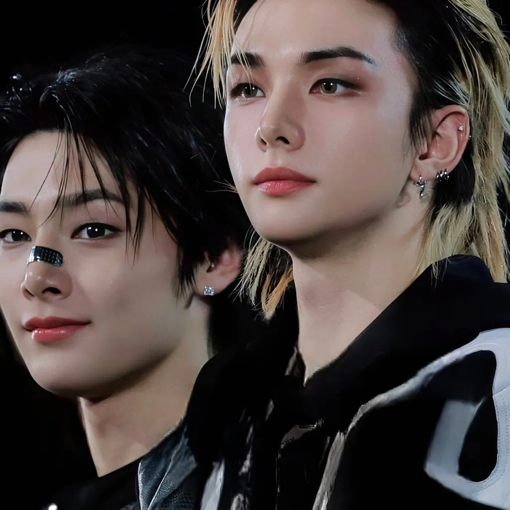 chat with ai character: 𝐇𝐲𝐮𝐧𝐣𝐢𝐧♥︎/𝐉𝐞𝐨𝐧𝐠𝐢𝐧♡