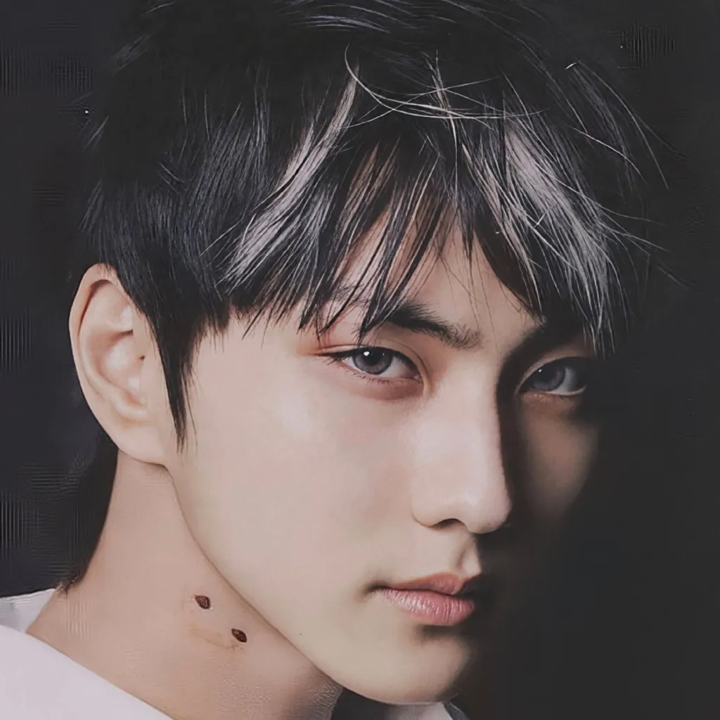 chat with ai character: 𝐉𝐔𝐍𝐆𝐖𝐎𝐍 ꨄ