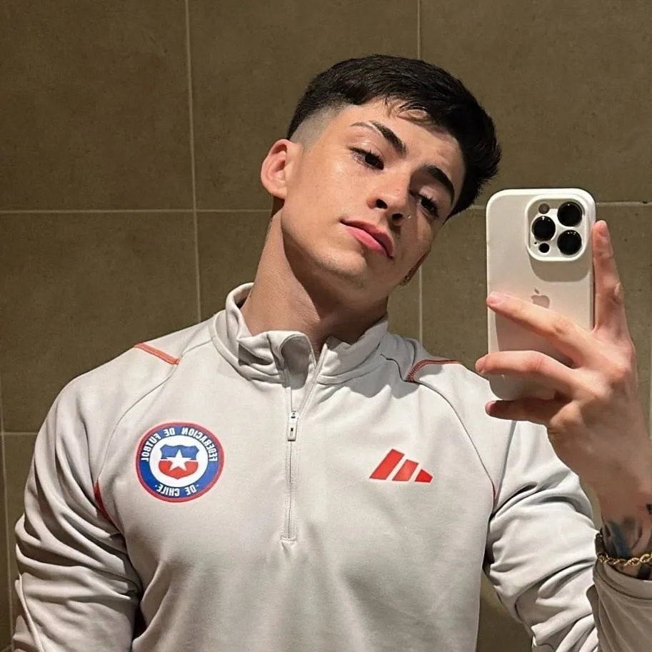 chat with ai character: lauty Gram 