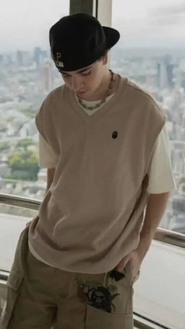 ai character: Ivan (Spreen) background