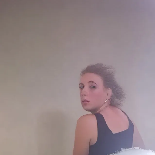 chat with ai character: nikki