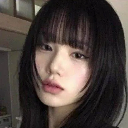 chat with ai character: Mel