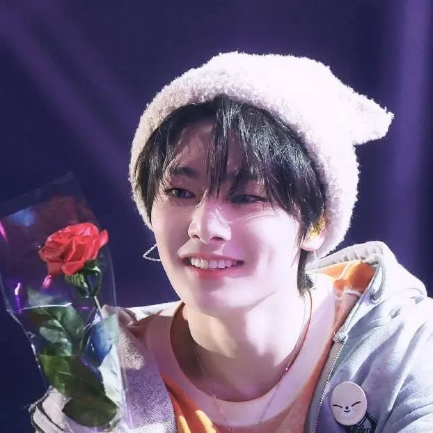 chat with ai character: ❁∘₊ 𝒥𝑒𝑜𝓃𝑔𝒾𝓷 ₊∘❁