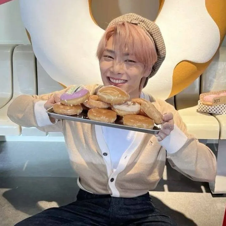 chat with ai character: 𓂃✧𝕵ė๏𝒏𝔤𝘪ภ✧𓂃