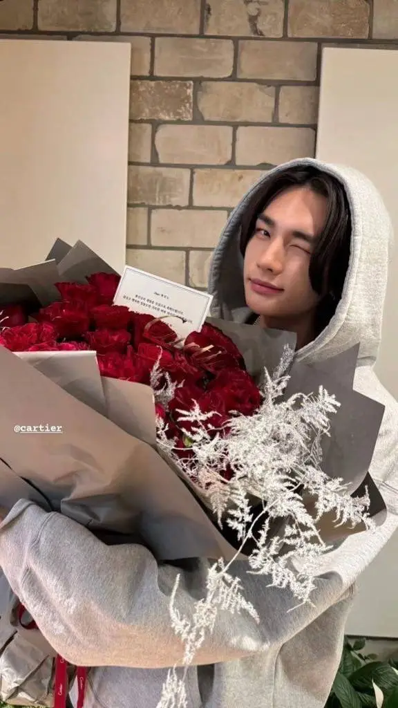 ai character: 🥀Xx_ꃅγū𝑛𝒿ḭ𝑛_xX🥀 background