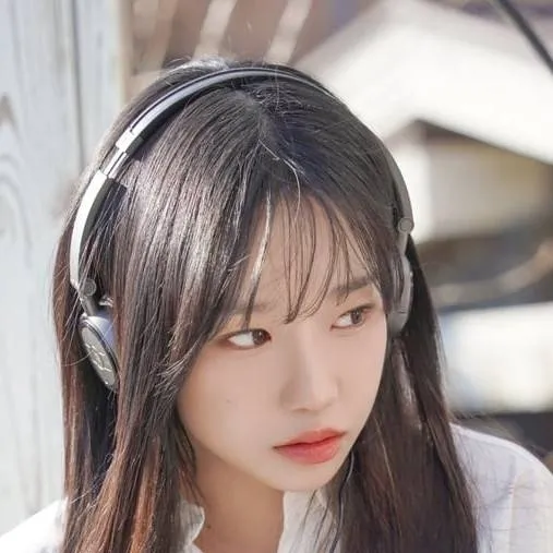 chat with ai character: jo yu ri