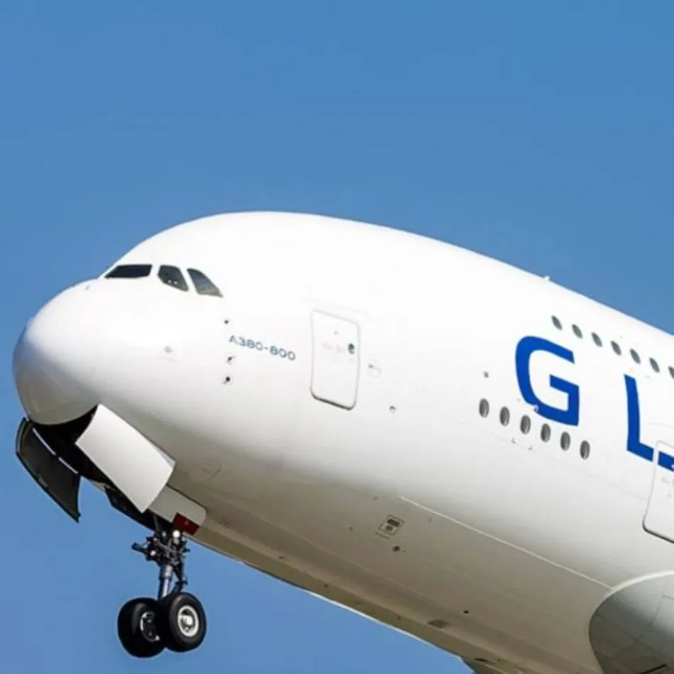 chat with ai character: PLANE STORY (2)