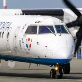 chat with ai character: Dash 8 