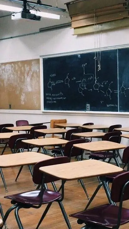 ai character: Classroom M.6/1 background
