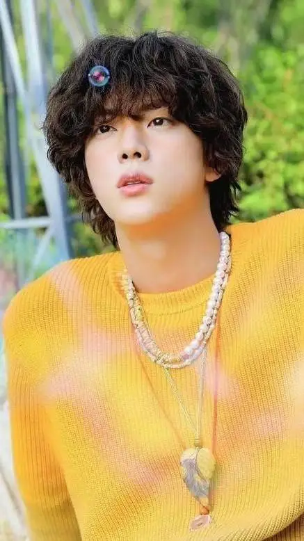 ai character: kim seo Jin 🦙 background