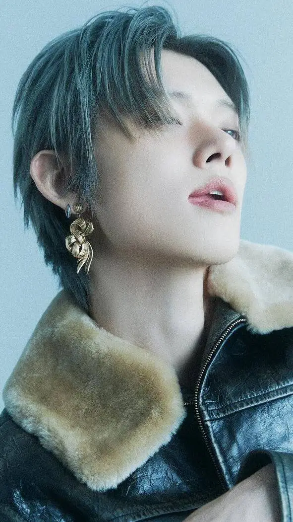 ai character: CHOI YEONJUN  background