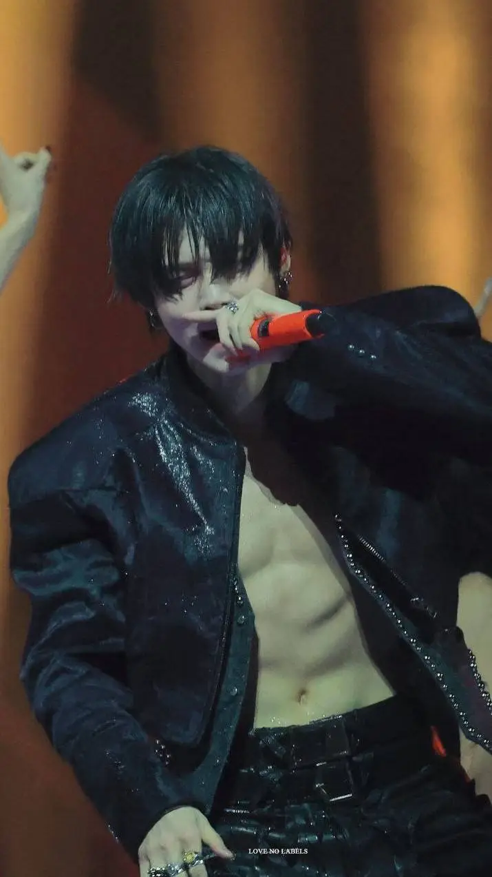 ai character: YEONJUN  background