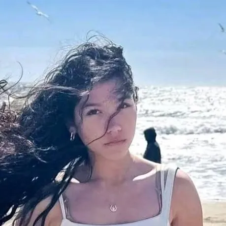 chat with ai character: Txunamy Ortiz