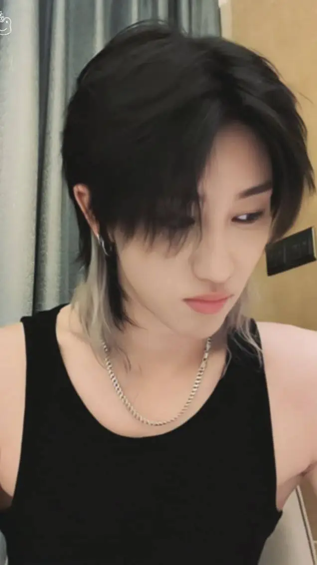 ai character: Minghao background
