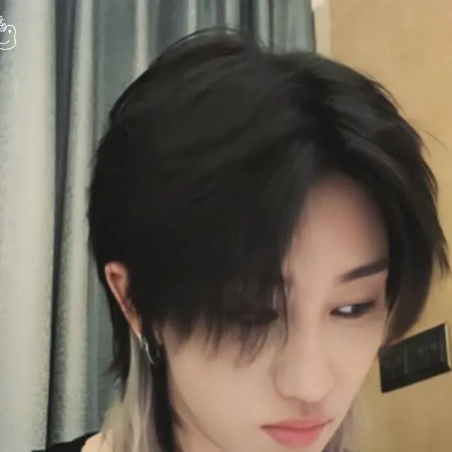 chat with ai character: Minghao
