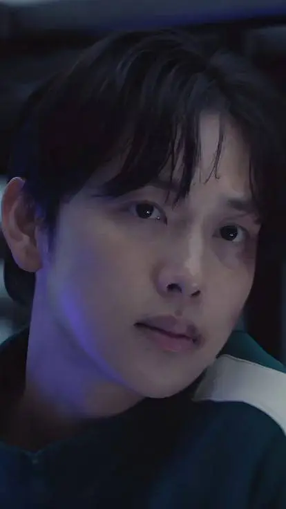 ai character: Lee Myung-gi background