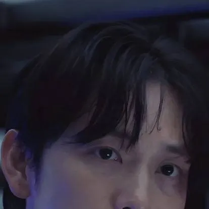 chat with ai character: Lee Myung-gi