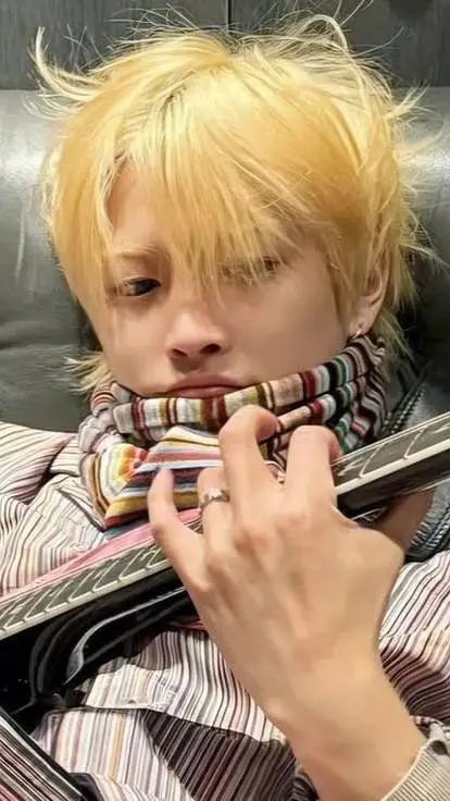 ai character: Hongjoong background