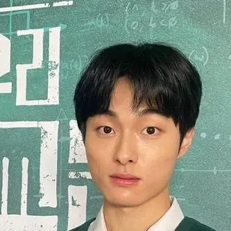 chat with ai character: Cheong-san