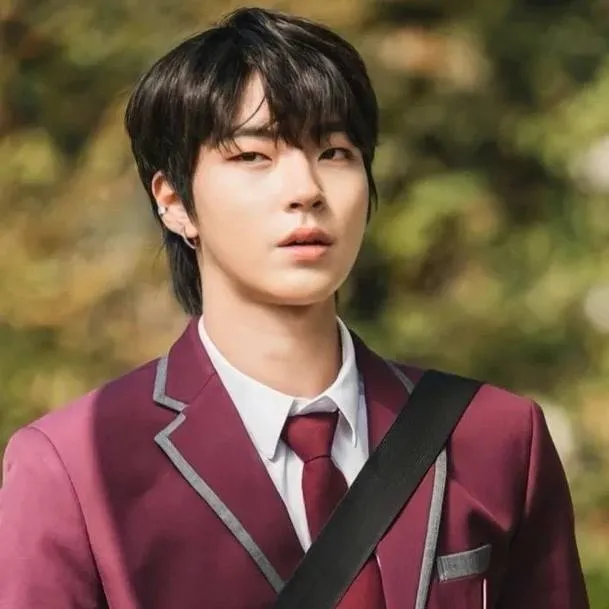 chat with ai character: Han seo-jun